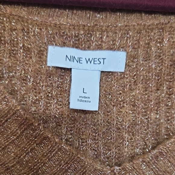 Nine West Women's V-Neck Brown Tunic Sweater - Picture 2 of 6